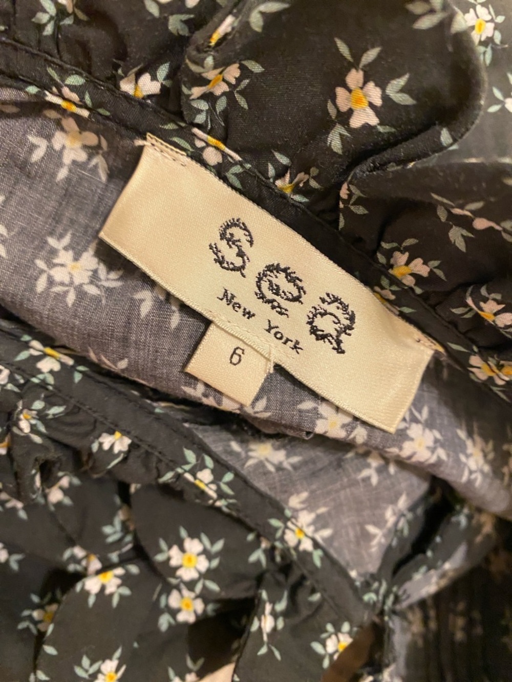 SEA NEW YORK Woven Floral Ruffle Peplum Top - Black. Size 6 - Picture 3 of 8
